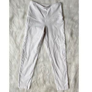 French Laundry White Pull On Capri Pants